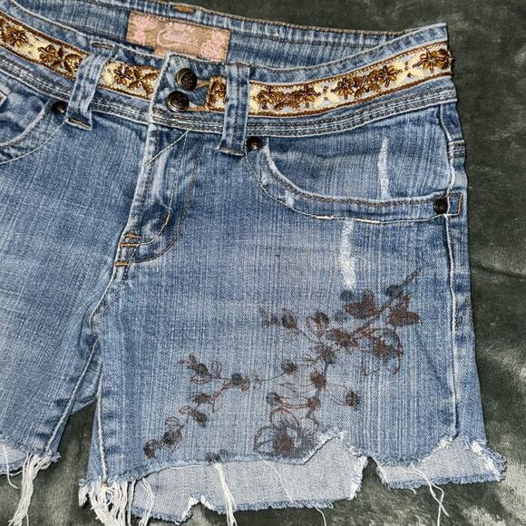 Vintage Candie's Cut-Off Shorts Womens 5 Blue Denim Embroidered Waist Y2K Boho - Picture 1 of 9